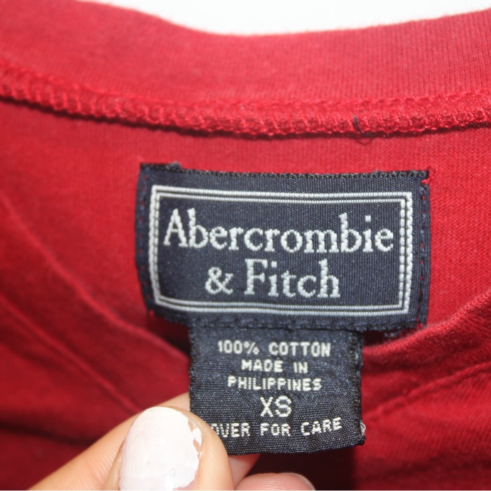 Vintage Y2K Abercrombie & Fitch Red V-Neck Baby Tee XS - Picture 2 of 3